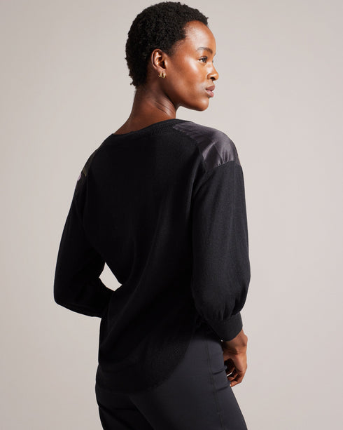 HANALYY-Knitwear-Make layering fun with HANALYY. The photographic floral print on front of this jumper is a playful twist on an otherwise simple design, while the V-neck and blouson sleeves enhance its feminine silhouette. Jumper Photographic floral print on front V-neck Blouson sleeves Cotton and linen blend knit- Ted Baker Romania